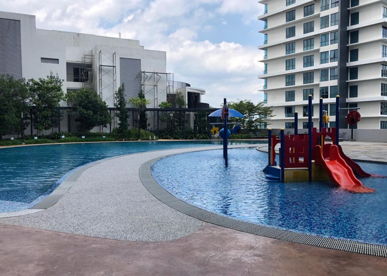 Legoland - 1-8 Pax Lego Themed House With Superhero, Pirates & Forest At Puteri Harbour, Encorp Marina, Iskandar, Legoland ยะโฮร์บาห์รู ภายนอก รูปภาพ